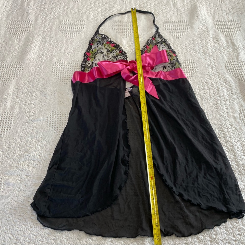 Victoria’s Secret Open Front Slip (L) - Picture 6 of 6